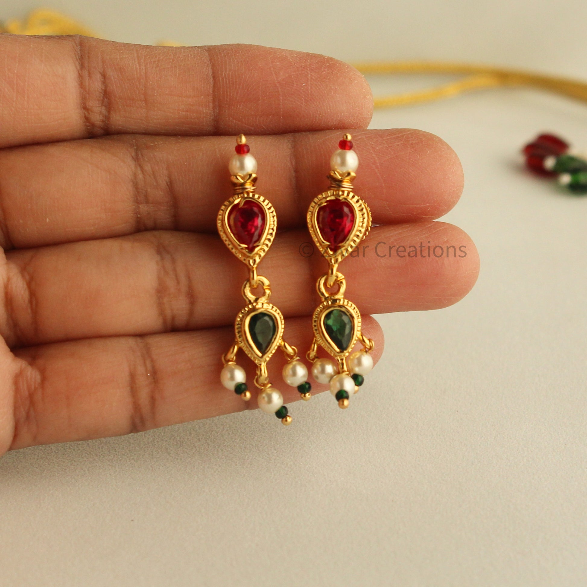 Red And Green Stone Gold Beads Thushi Tanamani Necklace